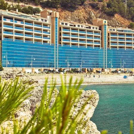 Otel Pierre & - Port 3*