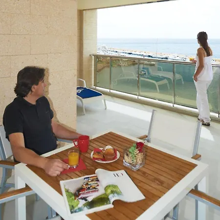 Pierre & - Port Hotel