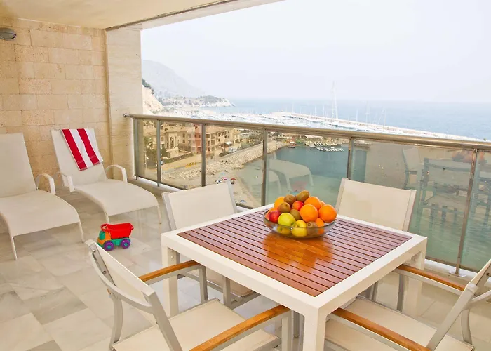 Pierre & - Port Altea